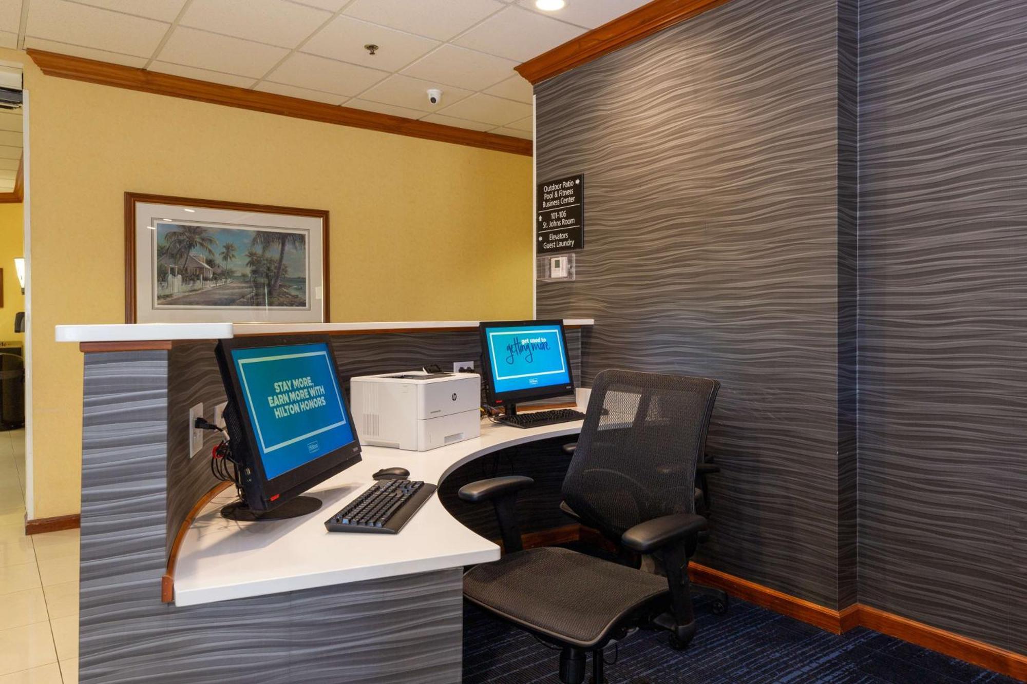 Hampton Inn & Suites Jacksonville Deerwood Park Kültér fotó