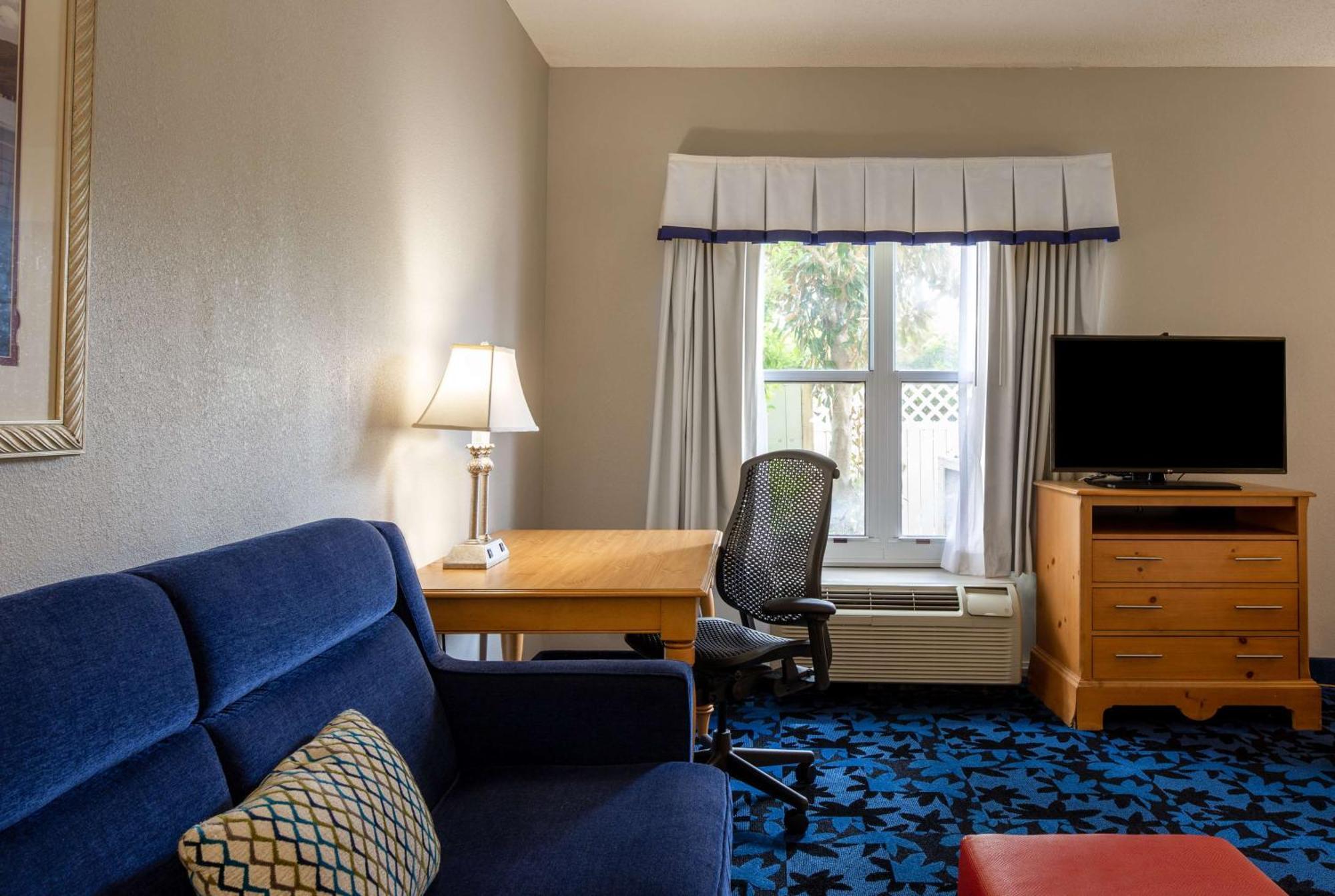 Hampton Inn & Suites Jacksonville Deerwood Park Kültér fotó