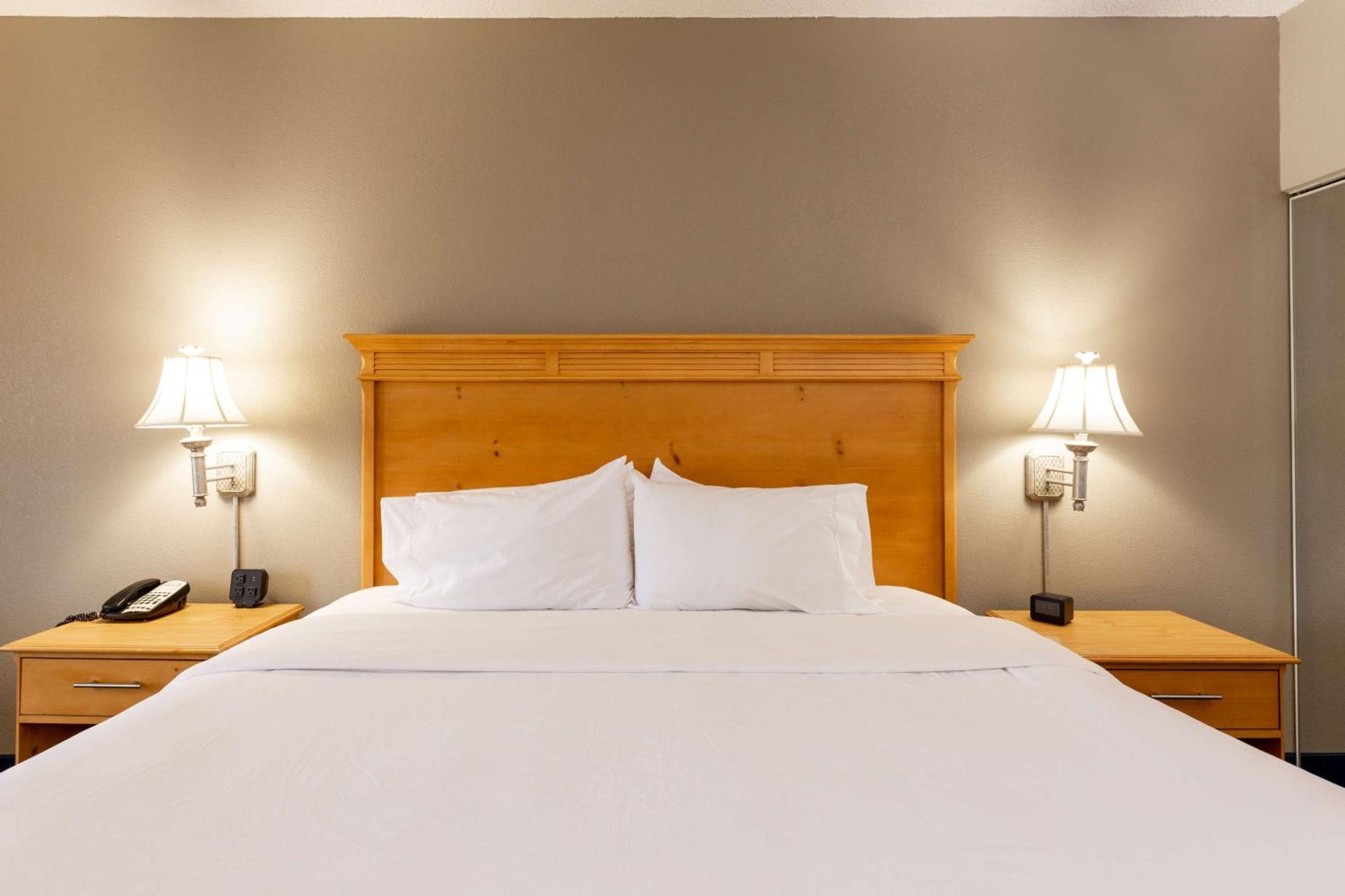 Hampton Inn & Suites Jacksonville Deerwood Park Kültér fotó